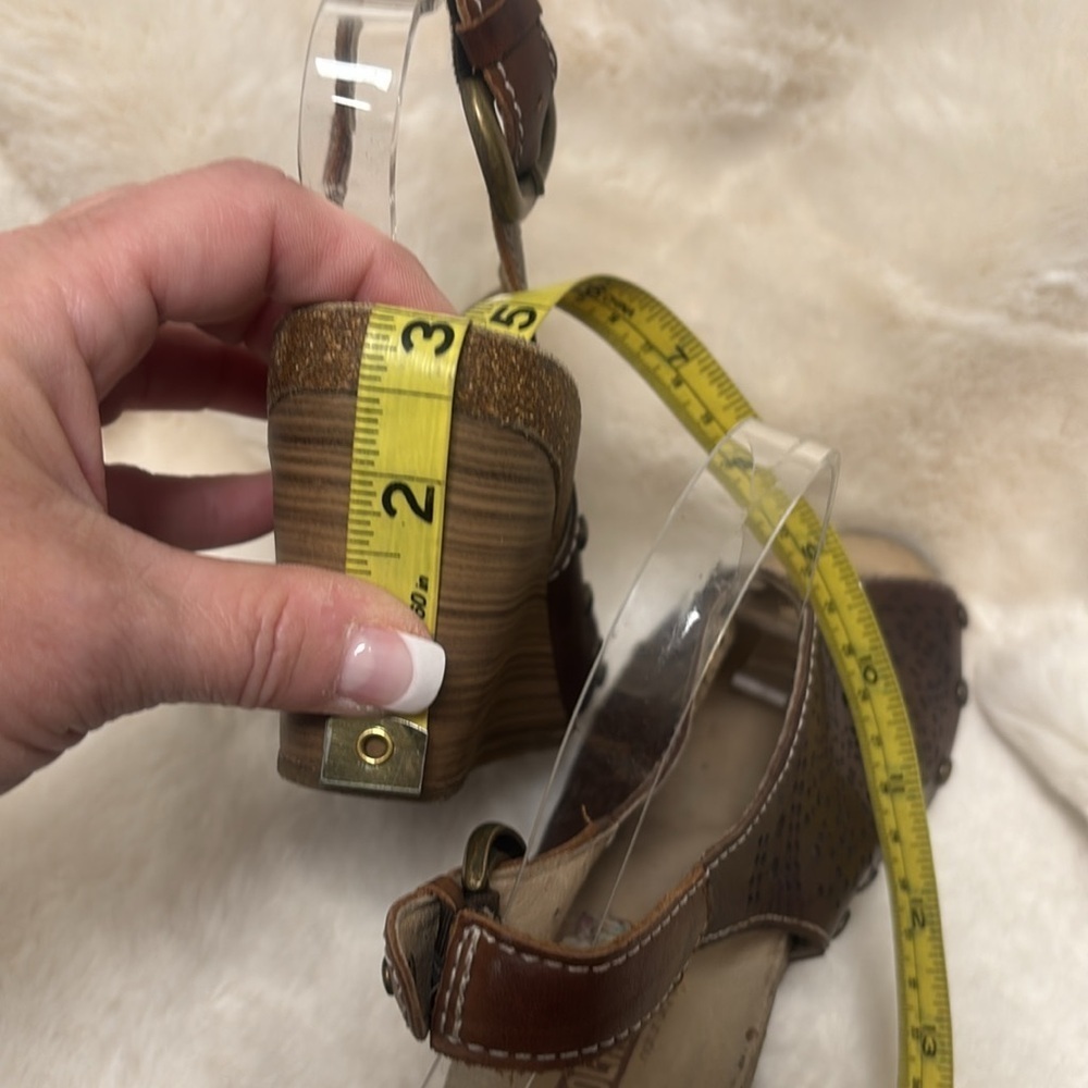 Pikolinos leather Brown Wedge Sandal - Picture 7 of 11